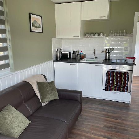 فيلا Tyddyn Bach Bunkhouse بيتوَس واي كود المظهر الخارجي الصورة